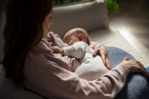 Amamentação: entenda todos os benefícios para a mãe e o bebê